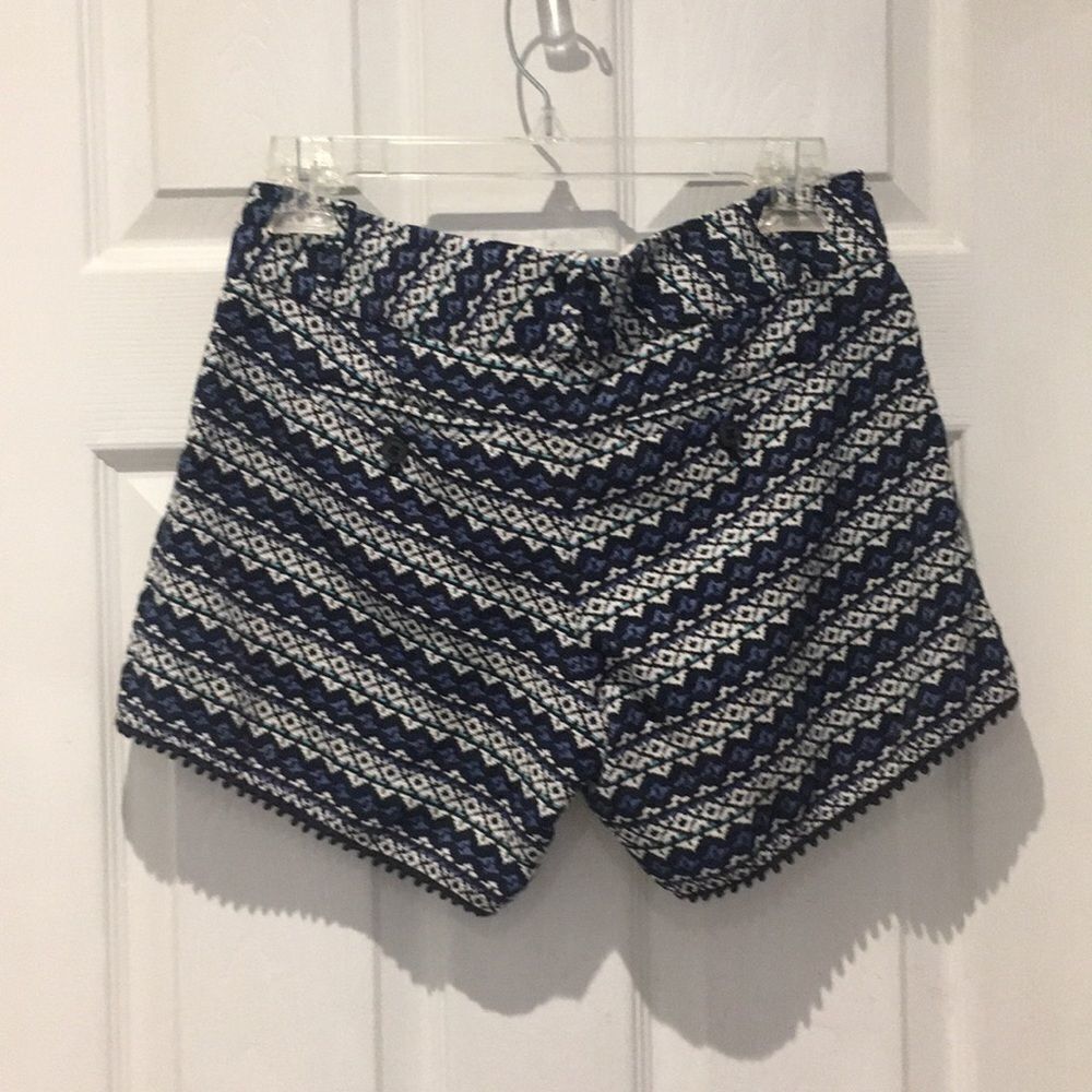 The Limited Aztec printed shorts SZ 4 - Picture 5 of 9